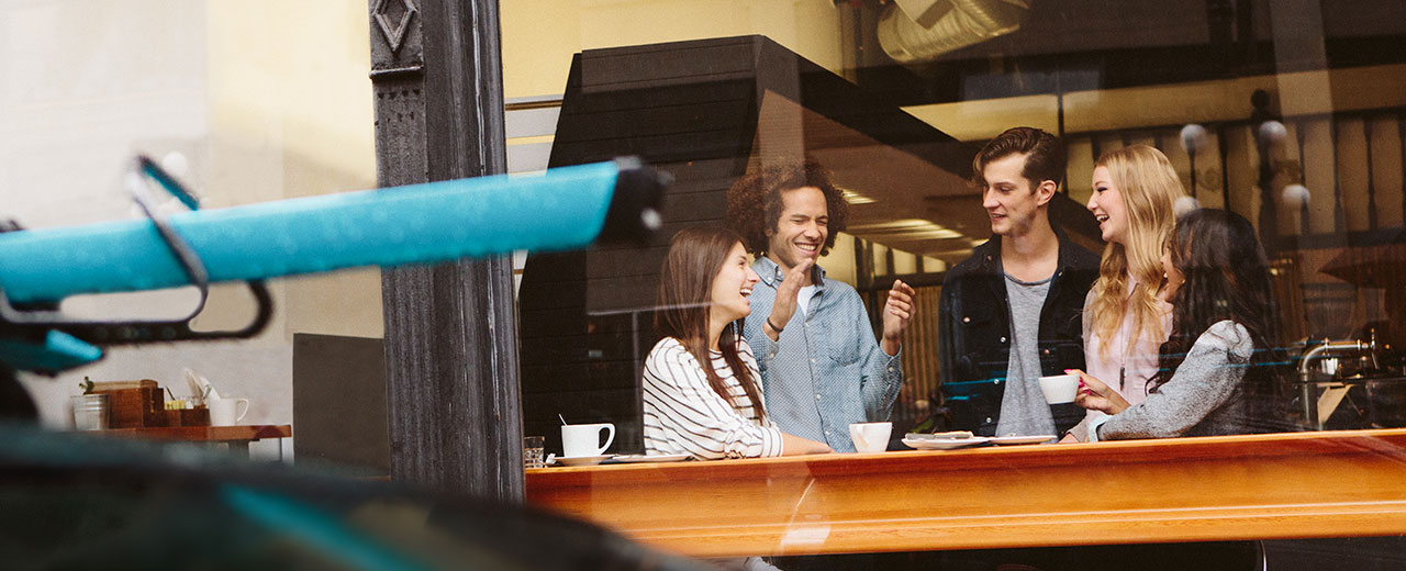 Meet with friends with Evo car share